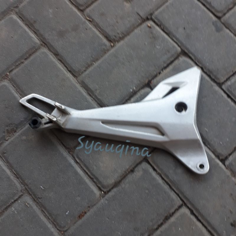 Footstep Belakang Kanan HONDA Supra X 125 Old/Lama Second Original