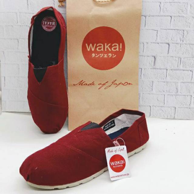 SEPATU PRIA / WANITA WAKAI SLIP ON WARNA MERAH MAROON