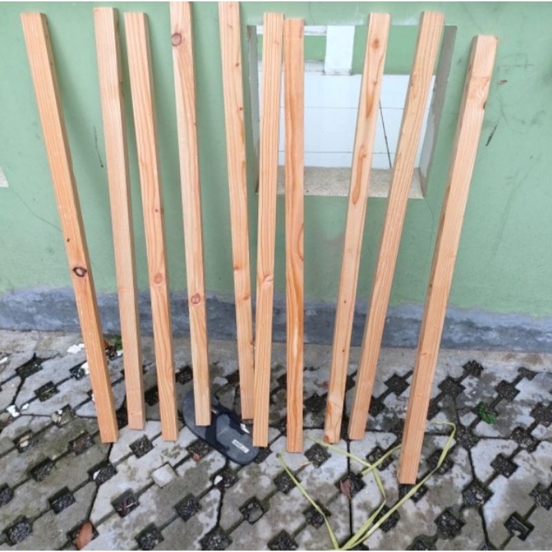 Kaso kayu jati Belanda