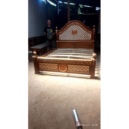 ranjang jati mewah jepara /ranjang ukir jati murah