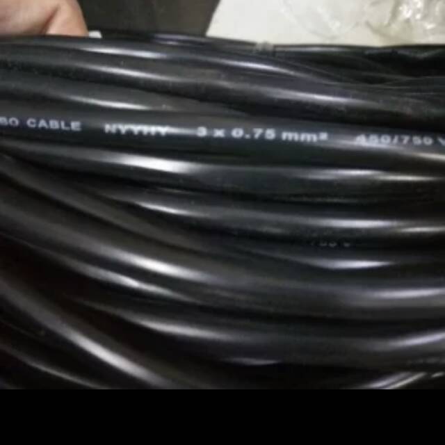 Kabel serabut NYYHY 3x0,75mm
