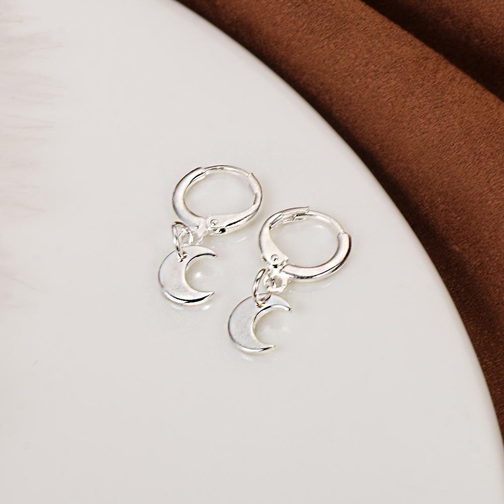 Lily Huggie Hoop Earring Perhiasan Wanita Bulan Kecil Crescen Tindik Telinga