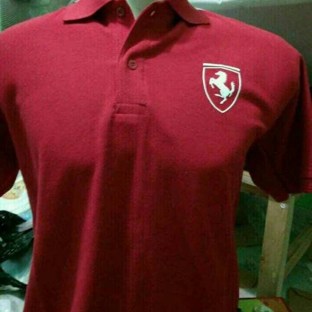 Tshirt baju kaos kerah FERRARI