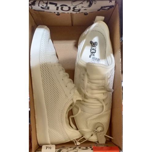 Payless by brash  Sneakers putih SALE 70%