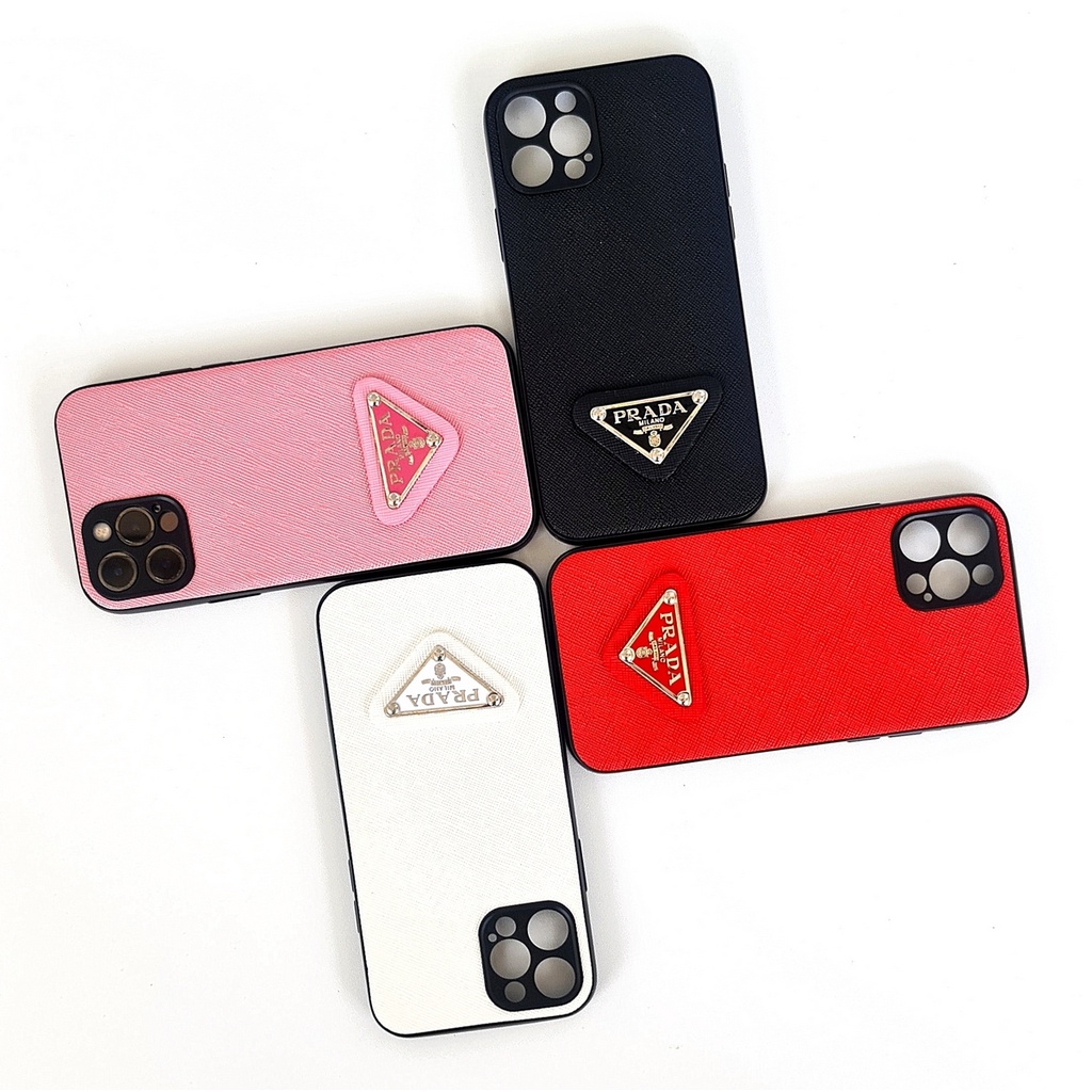 IPHONE 6 6S 6G 6 PLUS 6S PLUS 7G 8G SE 2020 7 PLUS 8 PLUS X XS XR 11 11 PRO MAX 12 PRO 12 PRO MAX 13 13 PRO 13 PRO MAX - Luxury PR4D4 Soft Case Leather Logo 3D Bertexture