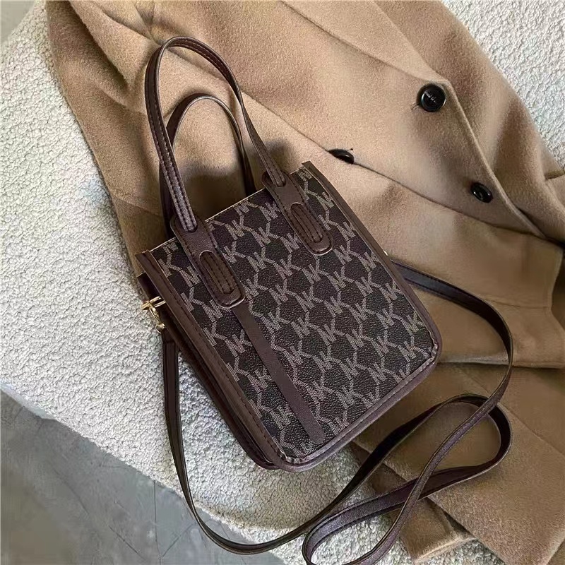 Tas kecil tas wanita tas tas messenger gaya ledakan mode semua pertandingan
