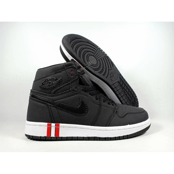 Sepatu Basket Jordan 1 PSG