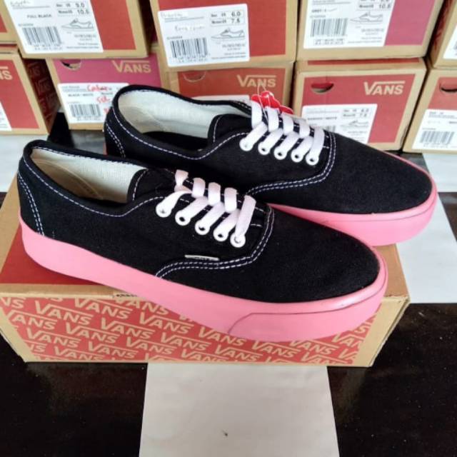 vans authentic black pink