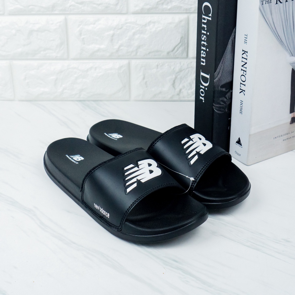 Sandal Pria Wanita Model Slide Terbaru Ringan &amp; Anti Licin