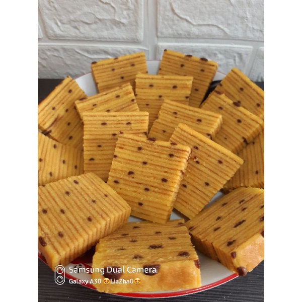 

Lapis Legit Cantik Manis/Lapis Legit Bintik...Makanan Khas Bangka Belinyu