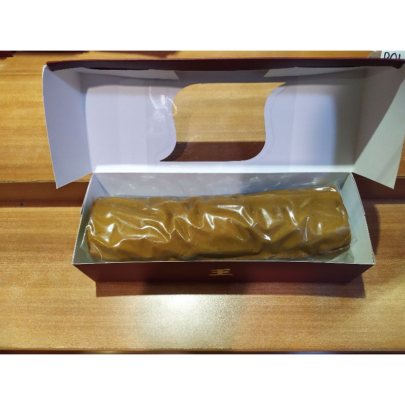 

Roll cake Anggun by Hana Spikoe (varian pandan & strawberry)