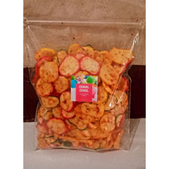 

Krupuk Seblak keripik seblak pedas extra kencur 180gr terenak