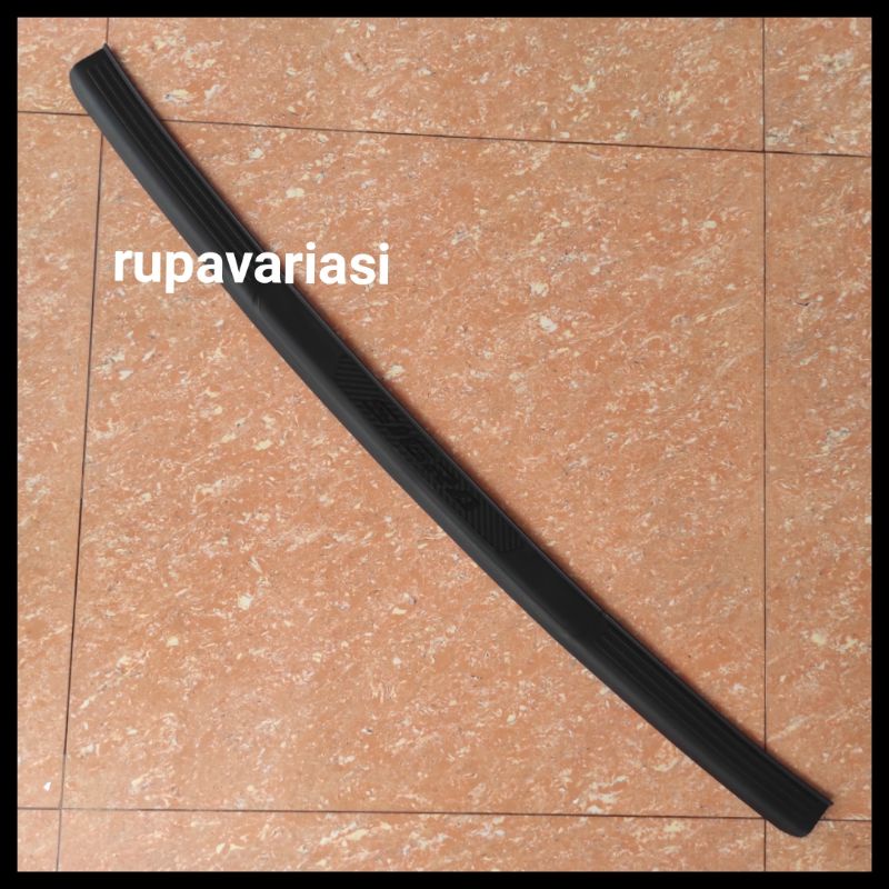 sealplate sill plate PINTU BAGASI belakang mobil daihatsu sigra PLASTIK ABS HITAM