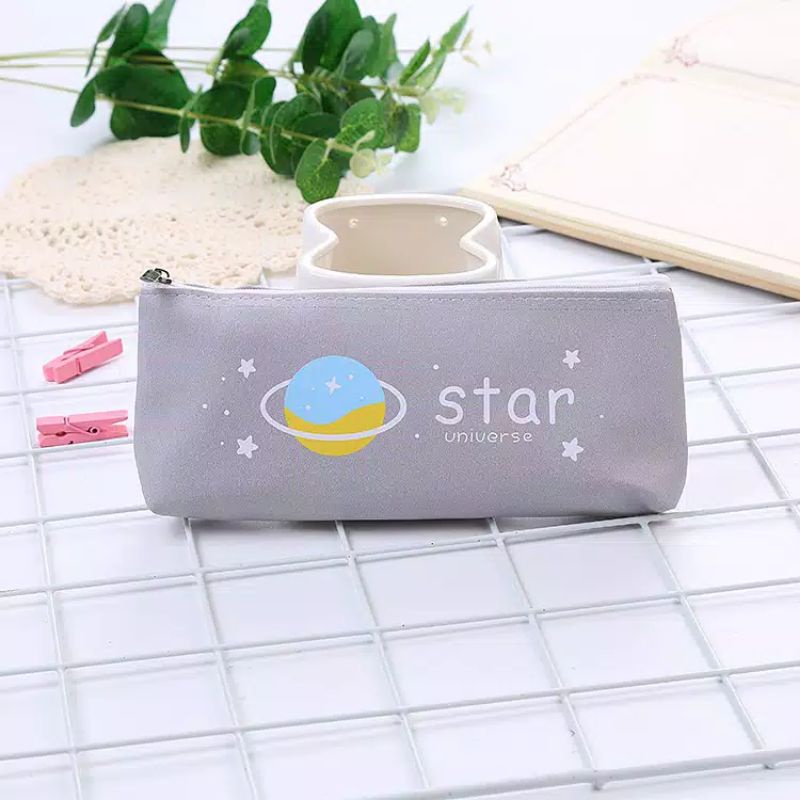 MYUME.STORE||KOTAK PENSIL MOTIF STAR UNIVERSE LUCU UNIK / TEMPAT PENSIL / KOTAK PULPEN PP102-Abu