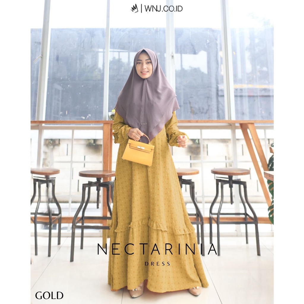 Nectarinia by Wanoja