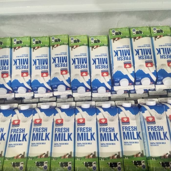 

GRA Fresh Milk Diamond Susu Diamond Pasteurisasi Diamond 946 ml