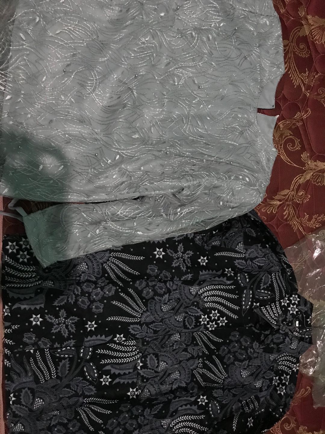 Lumbung Batik | Batik Couple Bruklat Tille Azura Mini Blouse Silver Free Selendang