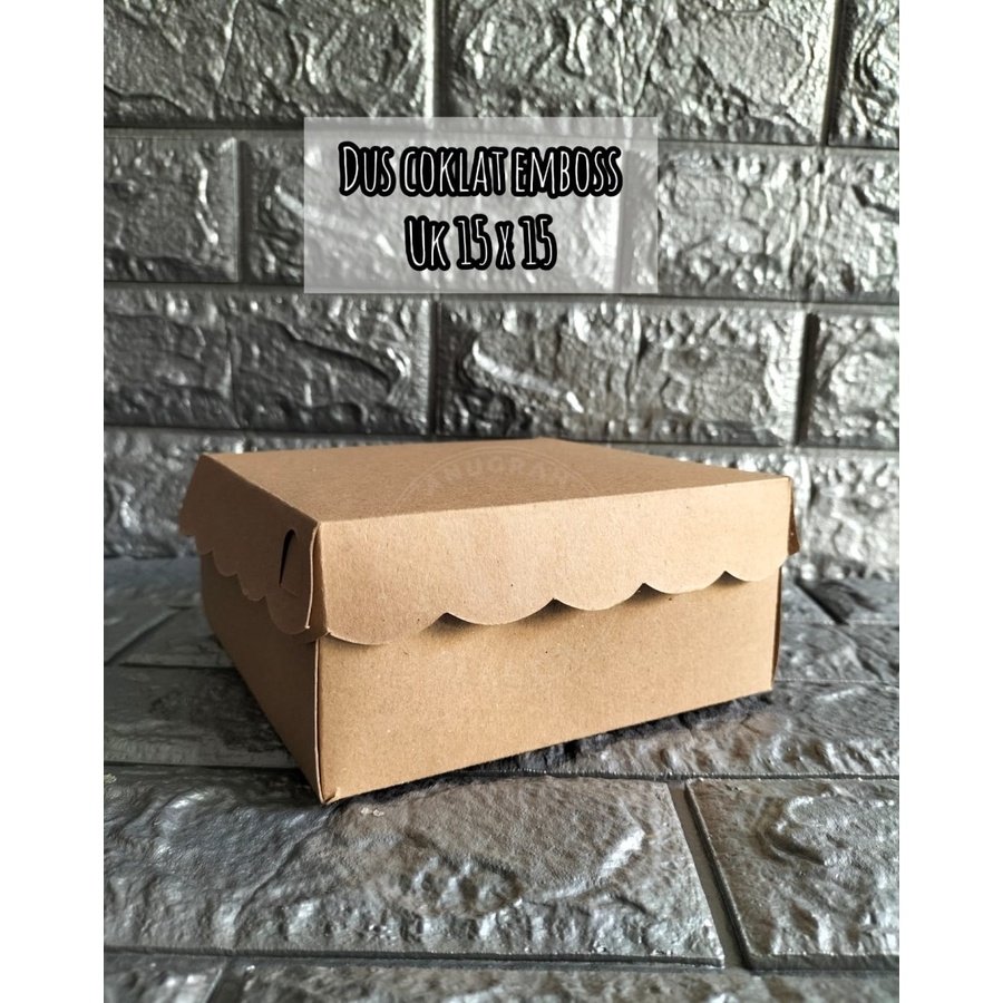 

Dus coklat EMBOS uk 15 x 15 x 7 cm Dus kue PER 10 PCS