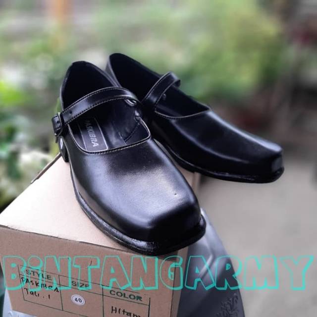 Sepatu PASKIBRA TALI SATU