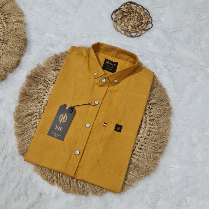 Kemeja Polos Pria Lengan Pendek Kualitas Distro Terbaru