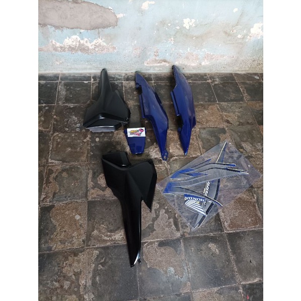 satu set body+bok aki samping megapro new megapro primus set striping full body