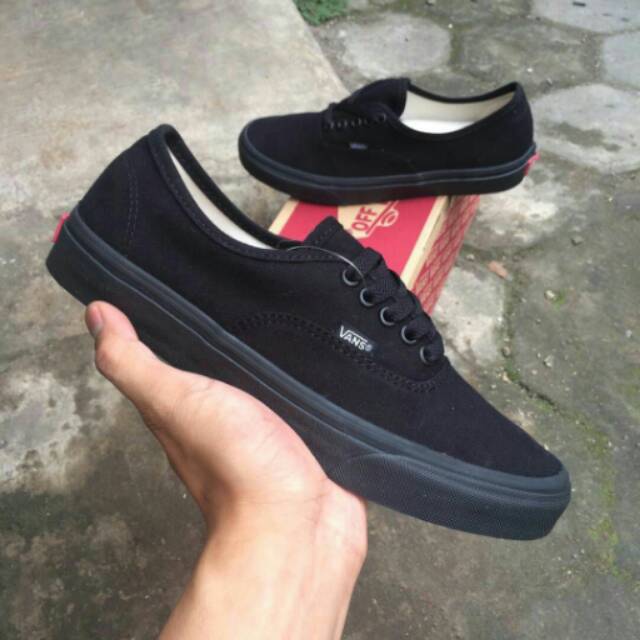 vans authentic full black original