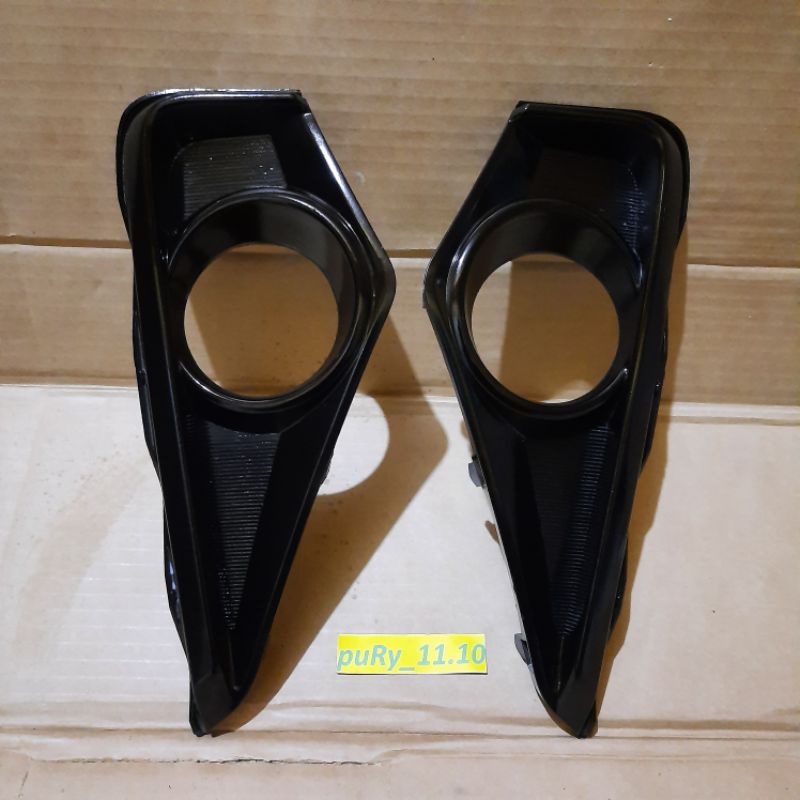 COVER RING FOGLAMP TOYOTA ALL NEW VELOZ 2022 UP CARBON HITAM GLOSSY ORIGINAL