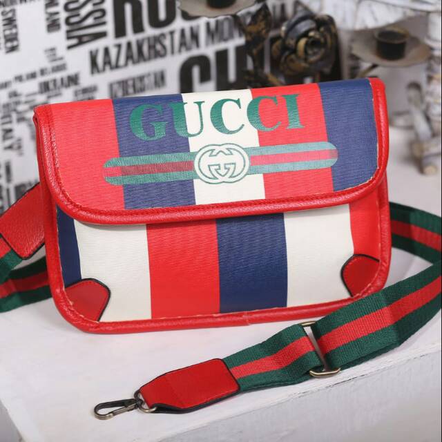 GUCCI 697 MULTYFUNGSI
BISA TAS PINNGANG BS SELEMPANG SESUAI ORIGINAL