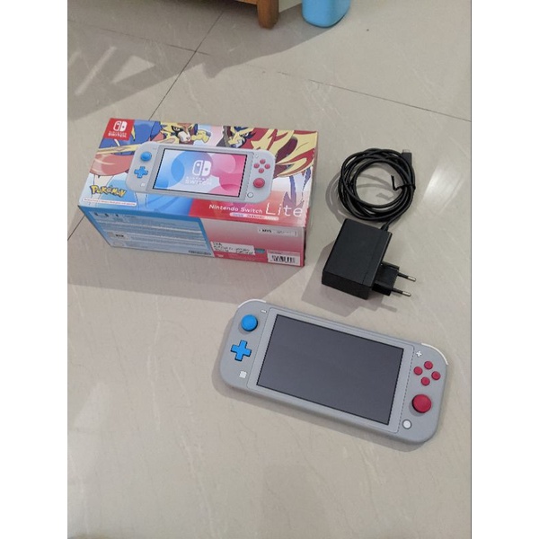 Jual Nintendo Switch Lite Pokemon Edition Zacian Zamazenta Shopee Indonesia 