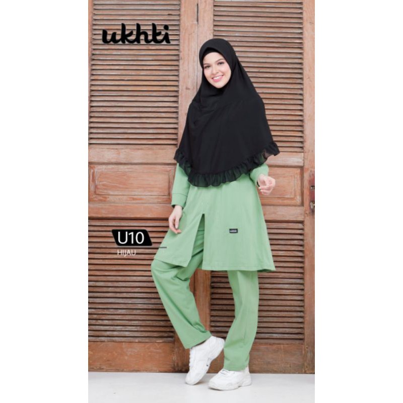 ukhti U10 Putri Coll