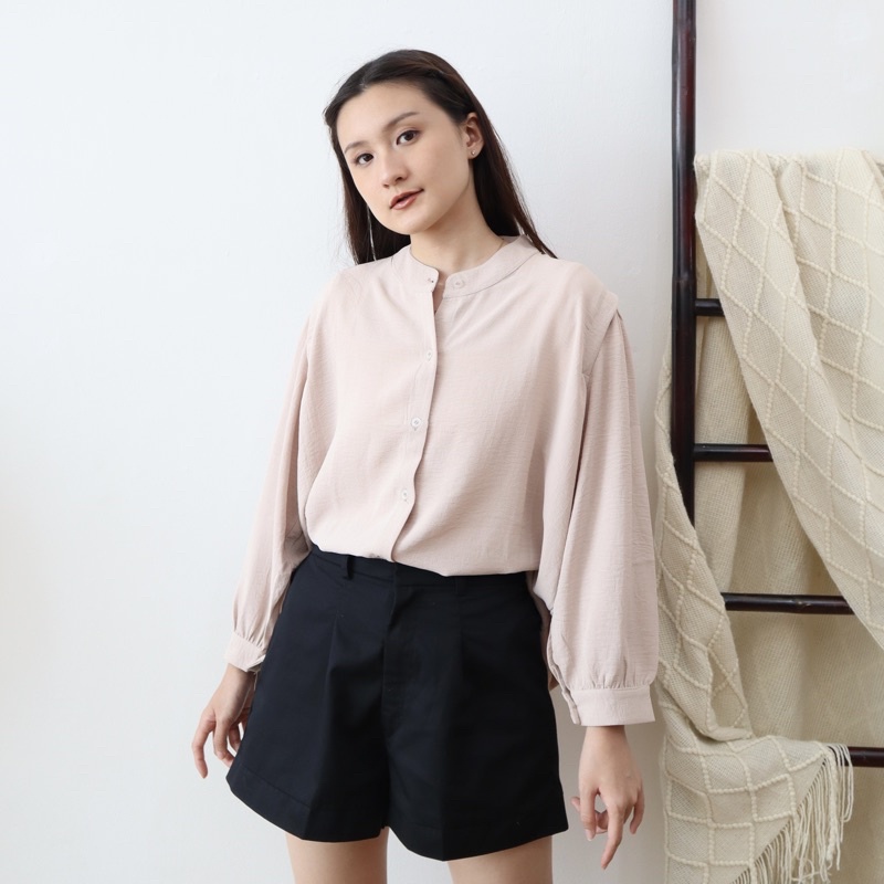 MSMO River Blouse Oneck Longsleeve / Blouse Wanita / Kemeja Kantor / Kemeja Crinkle / Kemeja Lengan Panjang-Cream