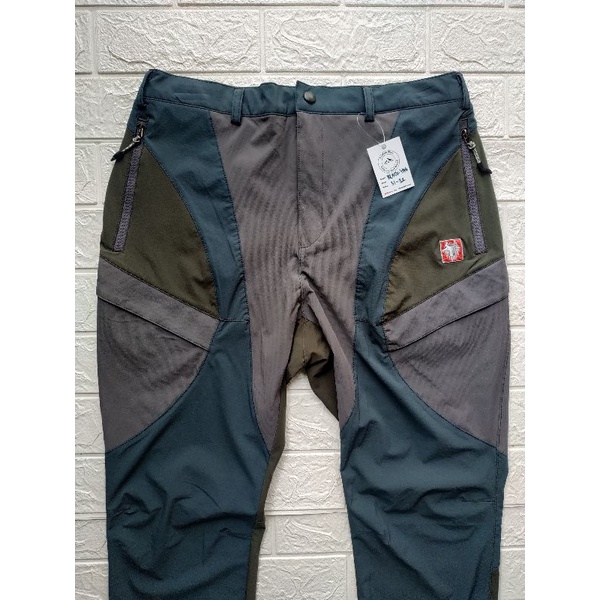 CELANA ORIGINAL BLACK YAK #1