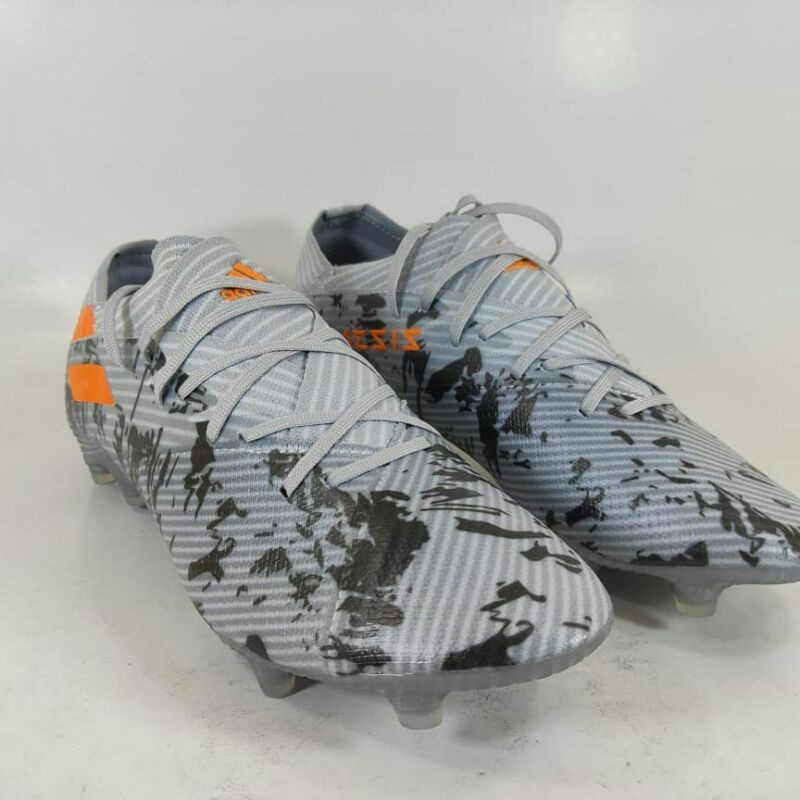 sepatu sepak bola adidas nemeziz army