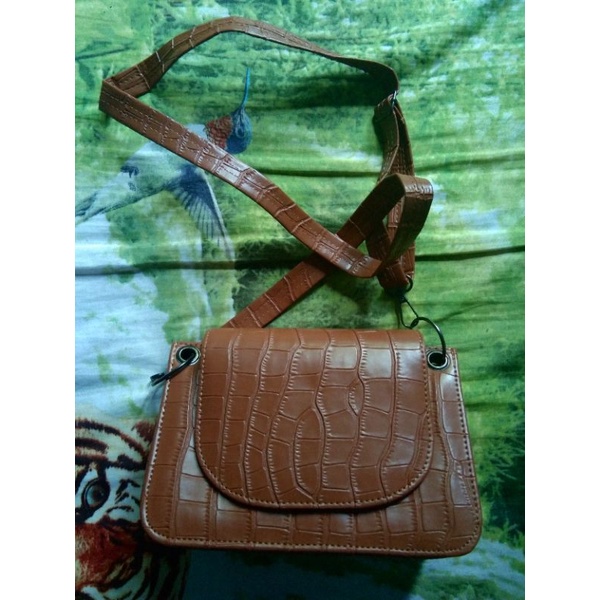 PRELOVED TAS SELEMPANG