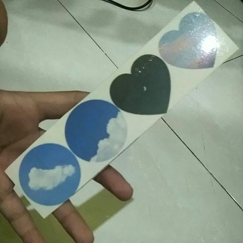 

stiker gambar langit dapat 4 dalam 1 set