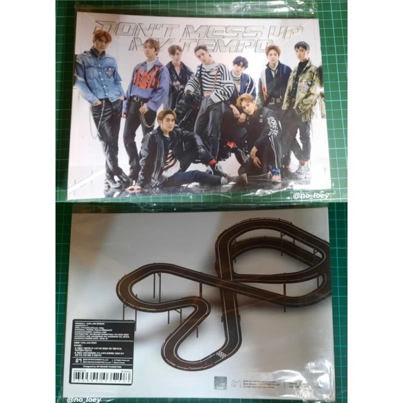 OFFICIAL MERCH BINDER POSTCARD EXO