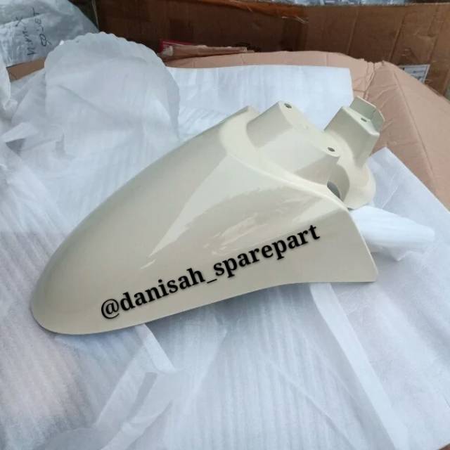 Spakbor depan Scoopy fi 2013 - 2016 cream