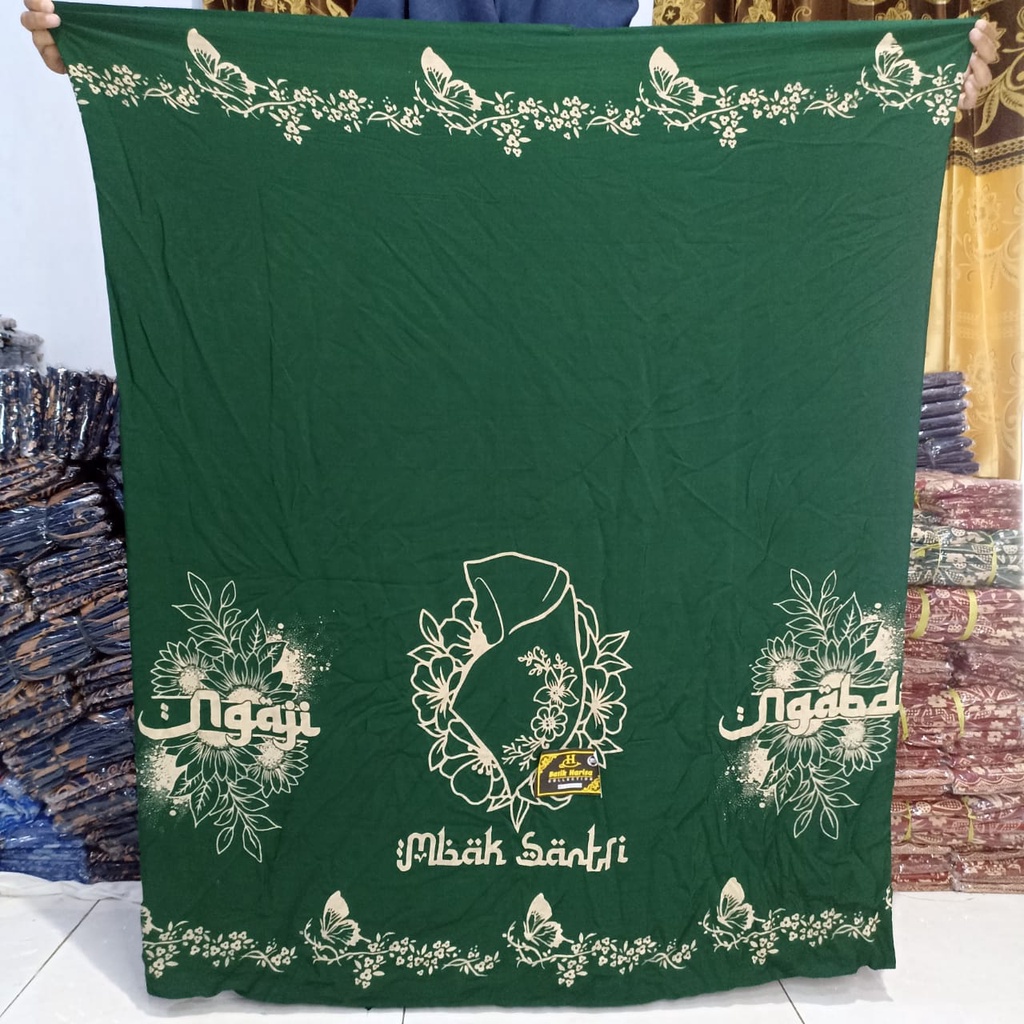 SARUNG BATIK MBAK SANTRI MOTIF KITAB BAHAN RAYON HALUS DAN NYAMAN DIPAKAI