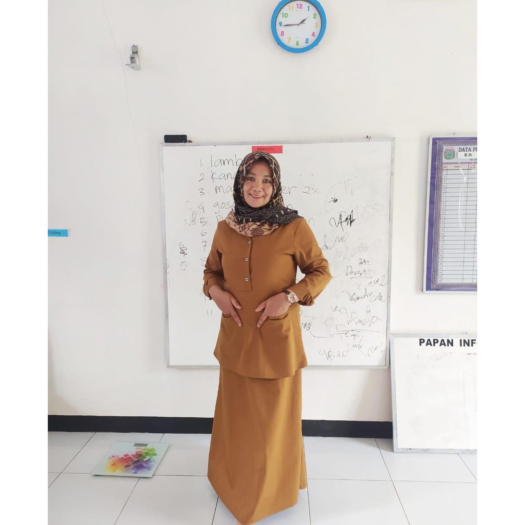 Seragam PNS Wanita PDH Khaki Model Gamis Twopiece Kantong/ Saku by Riyani Size