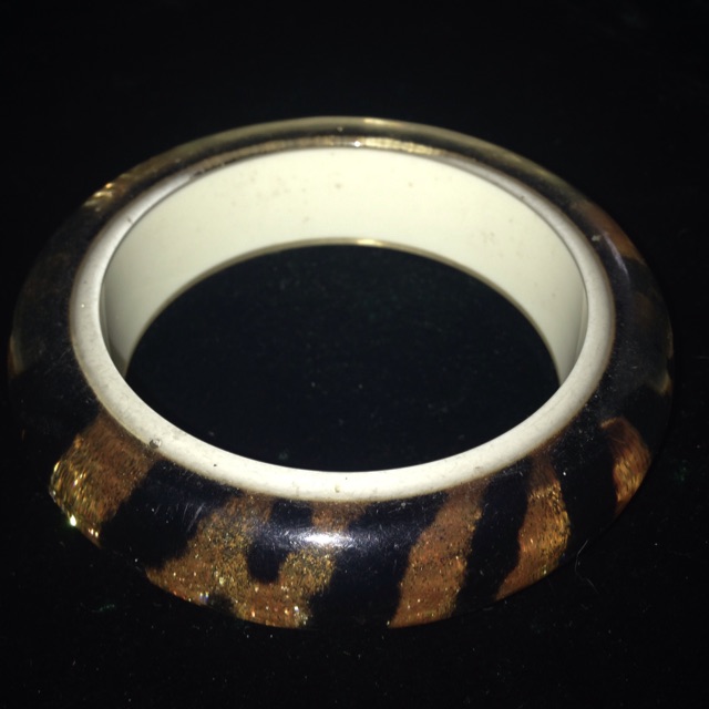 Gelang Motif Macan