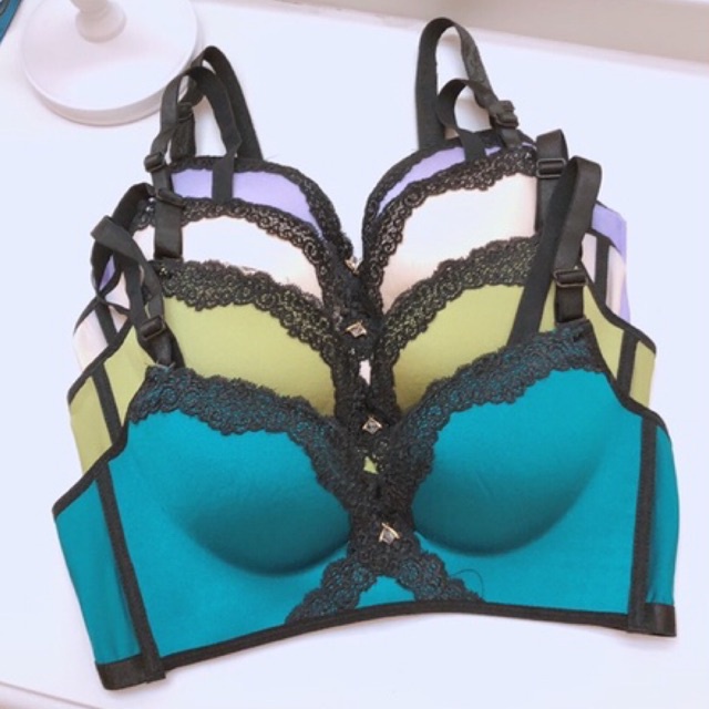 Bra Seamless (K-B26) Pakaian dalam wanita tanpa tulang busa push up