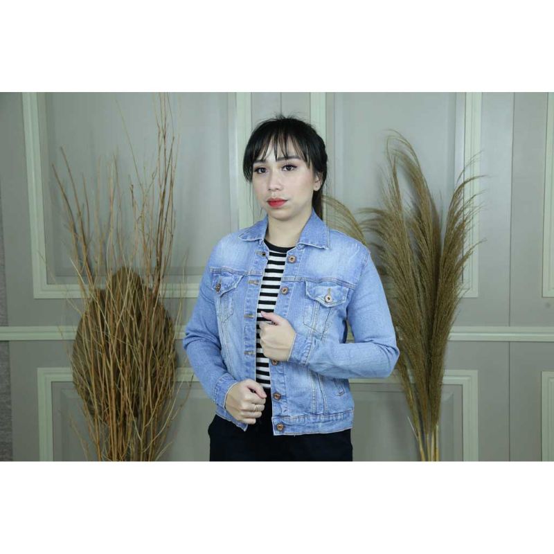 JAKET CEWEK MURAH/JAKET WANITA TERBARU 2021/JAKET JEANS CEWEK DISTRO/JAKET PEREMPUAN MURAH/JAKET CEWEK MANDALAY/JAKET CEWEK TERBARU/JAKET TIDAK LUNTUR/JAKET CANTIK/JAKET TERMURAH/JAKET TERBAIK/JAKET JEANS MURAH GROSIR/JAKET COD BAYAR DITEMPAT/BIRU JEANS