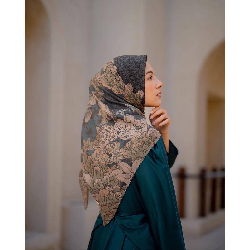 SHAZANA SCARF - DADNA by HEAVEN LIGHTS / hijab jilbab segi empat voal motif persegi HL
