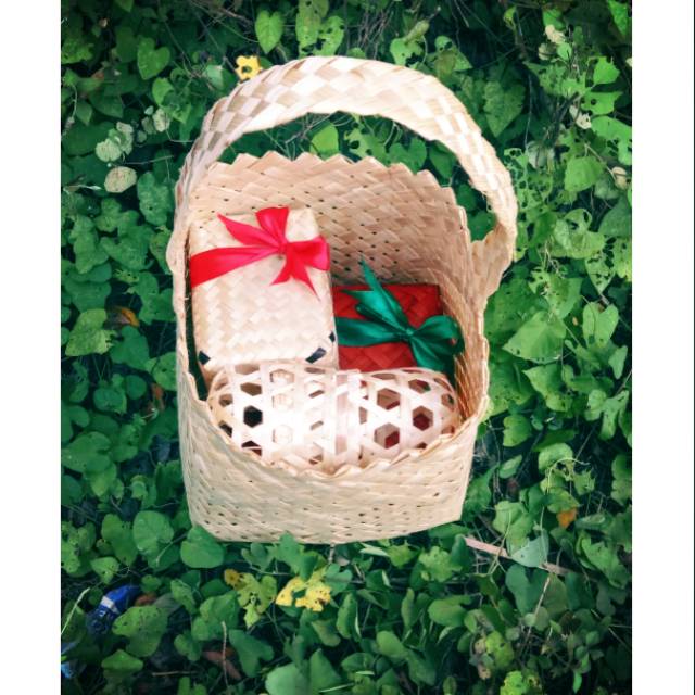 Hampers Anyaman Bambu Tas bambu Besek makanan snack Hampers Anyaman Bambu Tas bambu Besek makanan snack