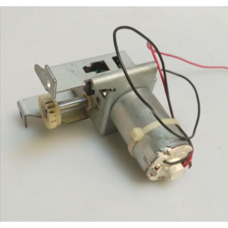 Dc Motor KR 12 SPUR WORM GEARBOX DC MOTOR 12.6V 0.6AMP