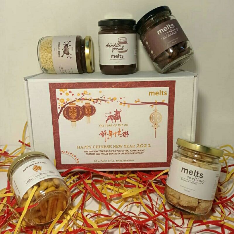 

Melts "PROSPERITY" Chinese New Year The Ox Hampers Gift Set Imlek 2021