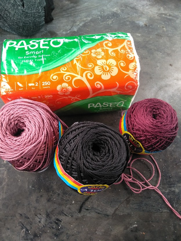 Benang Rajut Poly Indo 100 Gram