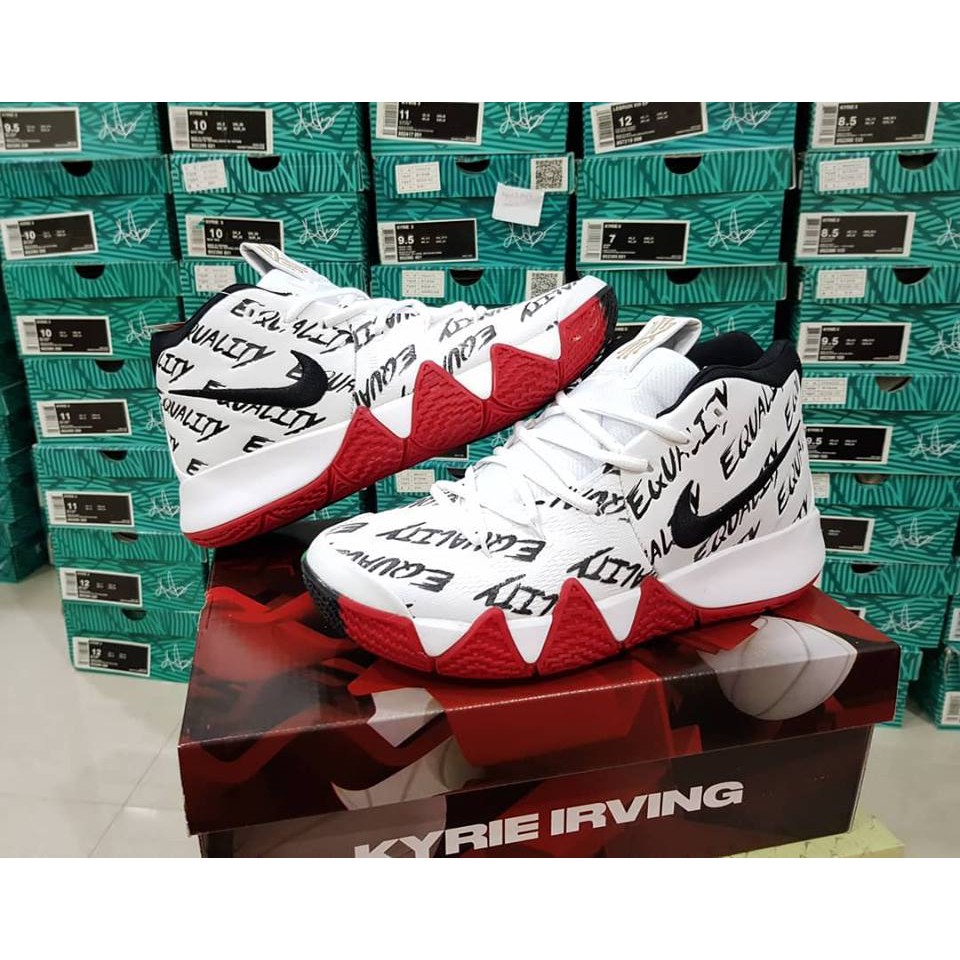 SEPATU BASKET KYRIE 4