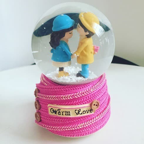 MUSIK-KOTAK- KOTAK MUSIK SNOW GLOBE BALL BOLA SALJU KADO VALENTINE ROMANTIS COUPLE -KOTAK-MUSIK.
