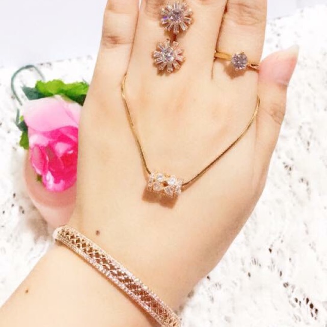 set zirkon gelang zirkon lapis emas 18 karat 88